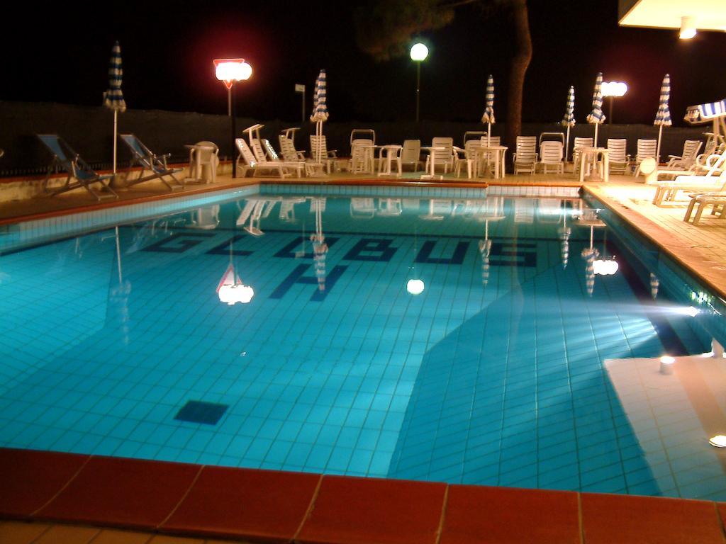 Hotel Globus Cesena Bagian luar foto